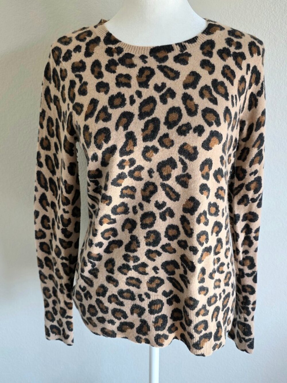 Cynthia Rowley Women’s S Leopard Print 100% 2-Ply Cashmere Crew Neck Sweater